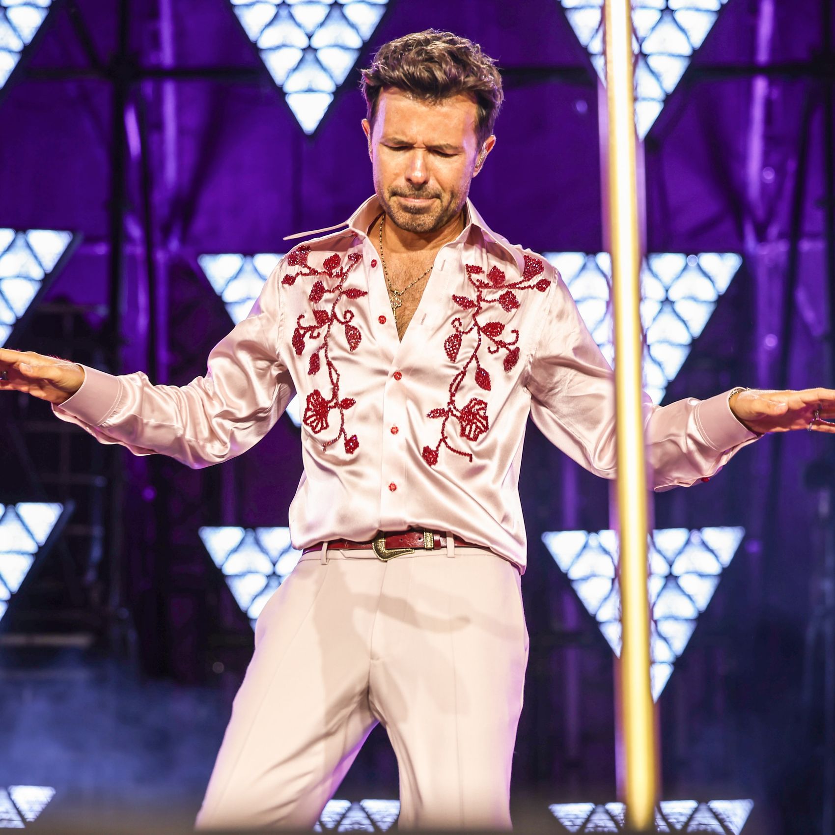 Traditional motifs on a contemporary stage shirt